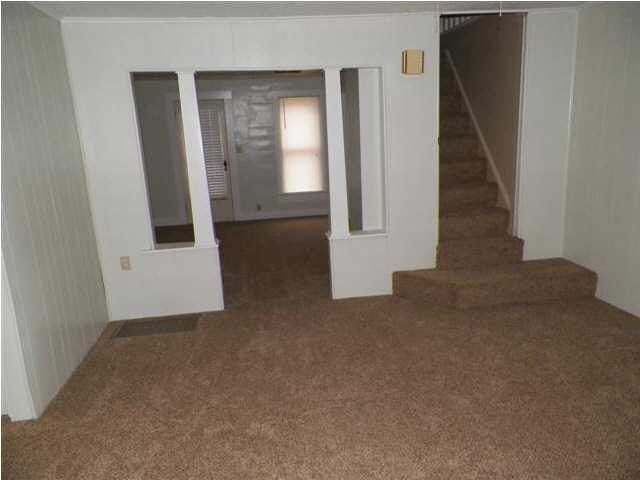 923 E 7th, Newton, KS 67114