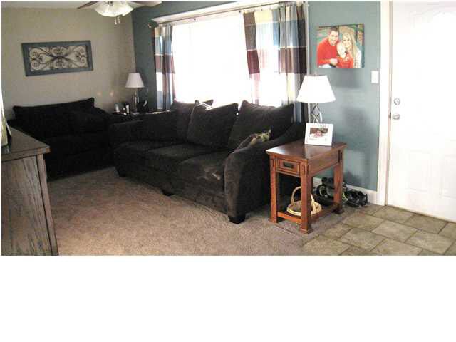 502 N Riverdale, Mulvane, KS 67110