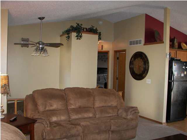 2007 Burning Tree, Derby, KS 67037