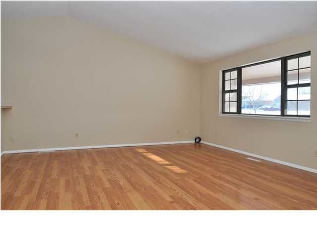 1713 N Main St, Rose Hill, KS 67133