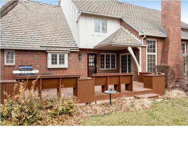 8955 E Boxthorn Ct, Wichita, KS 67226