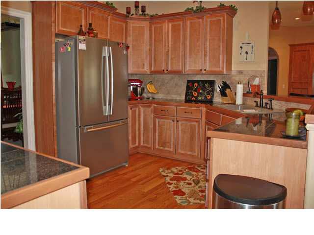 209 N Gateway, Wichita, KS 67230