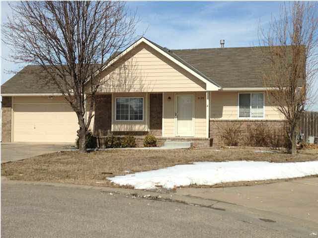 3129 S Illinois Cir, Wichita, KS 67214