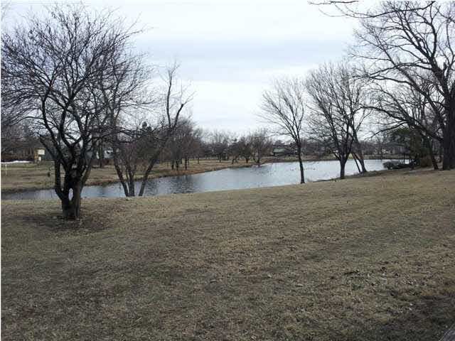 8325 E Harry #902, Wichita, KS 67207