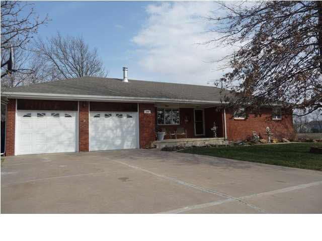 100 N Pine St, Goddard, KS 67052