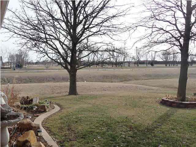 100 N Pine St, Goddard, KS 67052