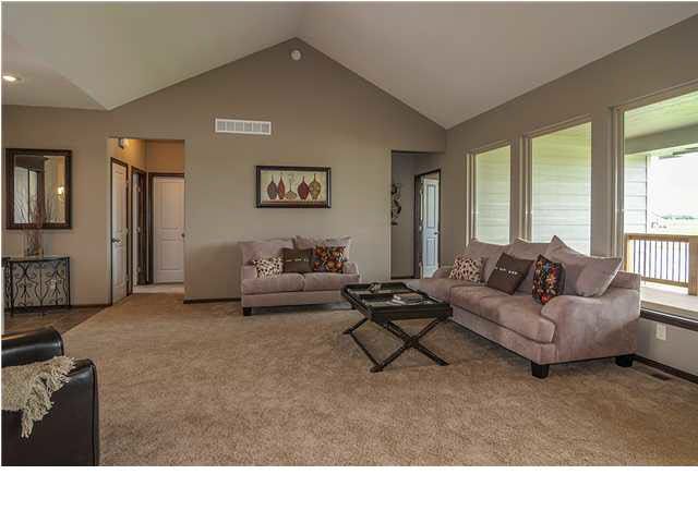 11206 W Mark Randal, Wichita, KS 67205