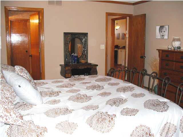 9312 E Bent Tree Cir, Wichita, KS 67226