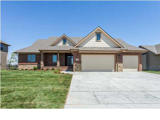 1106 E Woodstone Dr, Andover, KS 67002