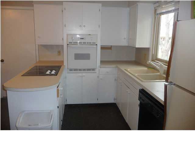 308 Normandy Rd, Newton, KS 67114