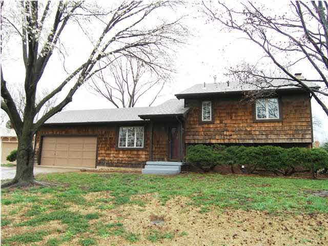 1518 E Carolyn, Derby, KS 67037
