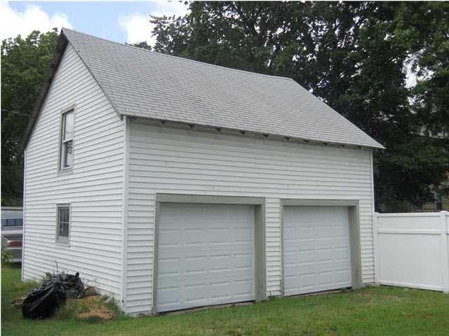 1009 E 10th, Winfield, KS 67156
