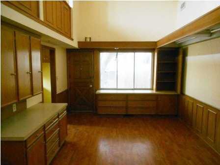 3401 E Bayley St, Wichita, KS 67218