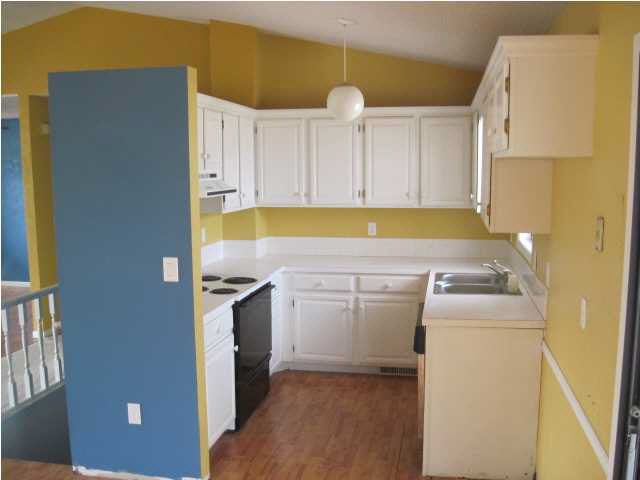 1308 E Dirck, Haysville, KS 67060
