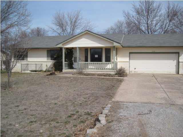 1308 E Dirck, Haysville, KS 67060