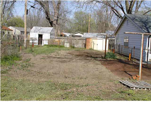 1110 E Crowley, Wichita, KS 67216