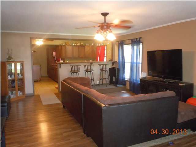213 S 1st Ave, Clearwater, KS 67026