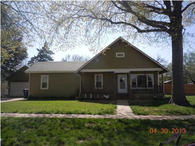 213 S 1st Ave, Clearwater, KS 67026