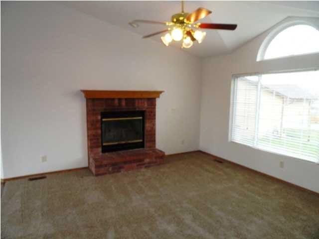 929 N Southwind Ct, Goddard, KS 67052