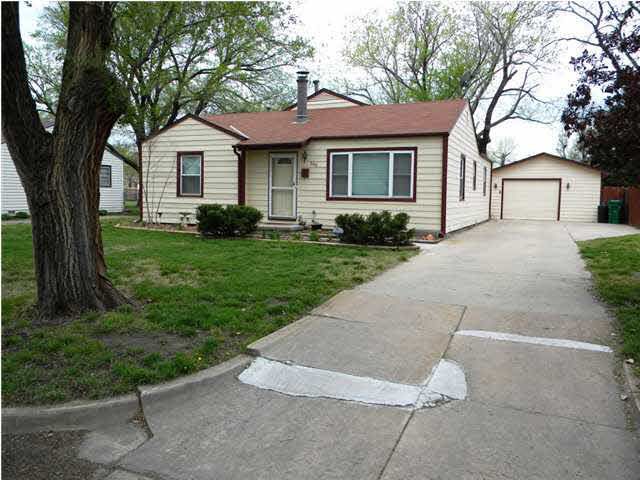 2461 S Everett, Wichita, KS 67217