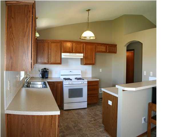 1736 N Amber Ridge Pl, Derby, KS 67037