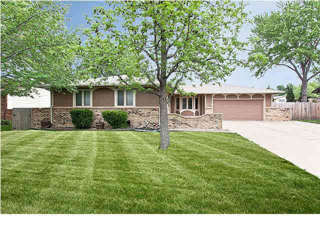 1512 E Carolyn, Derby, KS 67037