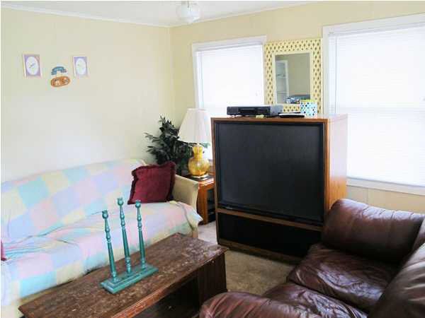 709 E Bayley St, Wichita, KS 67211