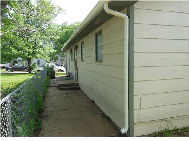 434 E 12th, Augusta, KS 67010