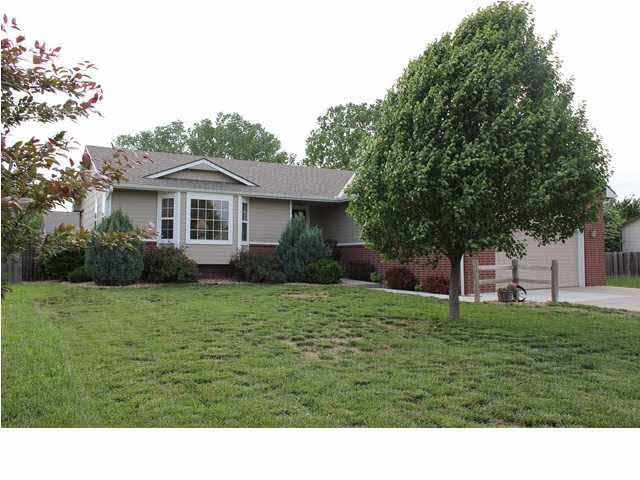 741 S Dublin Dr, Andover, KS 67002