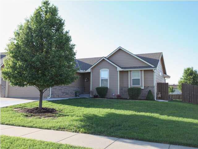 865 S Sunset Cir, Andover, KS 67002