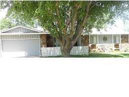 320 N Oak Forest, Derby, KS 67037