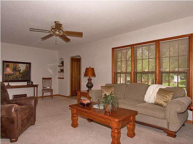 140 N Pinecrest, Wichita, KS 67207
