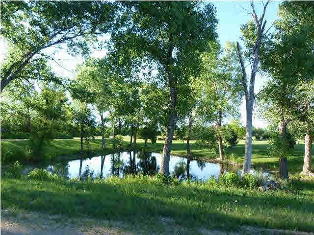 1811 Coliseum Cir, Valley Center, KS 67147