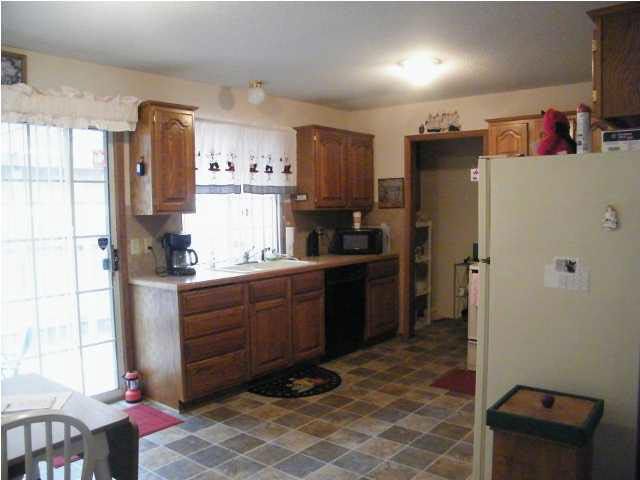 8725 E Parkmont, Wichita, KS 67207