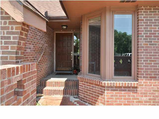 8220 E Douglas, Wichita, KS 67206