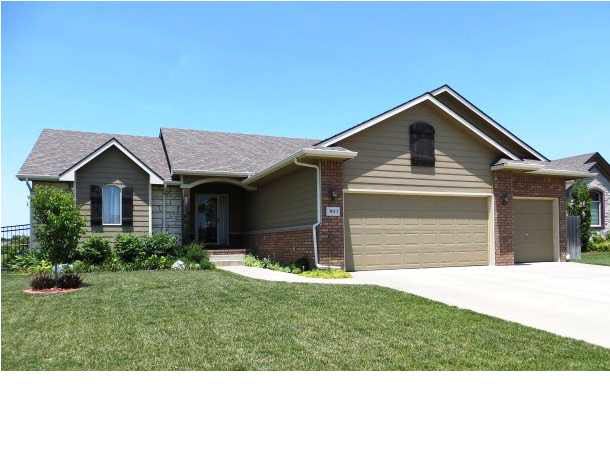3013 N Rough Creek Rd, Derby, KS 67037