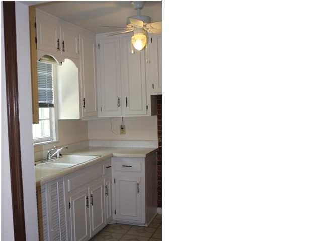1308 E Jump St, Wichita, KS 67216