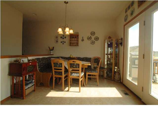 1230 N Oak Ridge Ct, Goddard, KS 67052