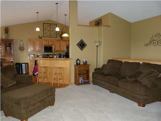 8944 Ridgewood Ct, Valley Center, KS 67147