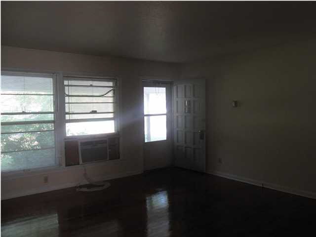 1707 S Estelle, Wichita, KS 67211