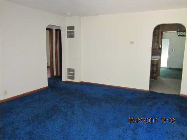 2606 E Mossman St, Wichita, KS 67214