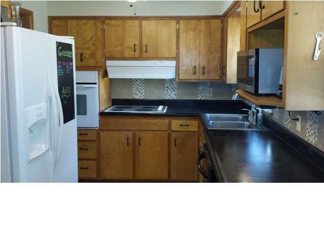 1419 N Community Dr, Derby, KS 67037