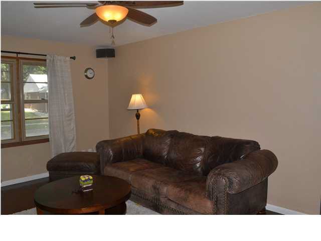 2130 S Elpyco, Wichita, KS 67218