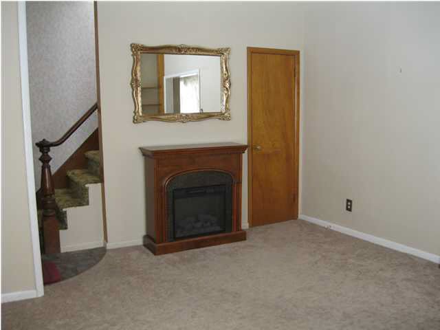 316 Old Main St, Newton, KS 67114