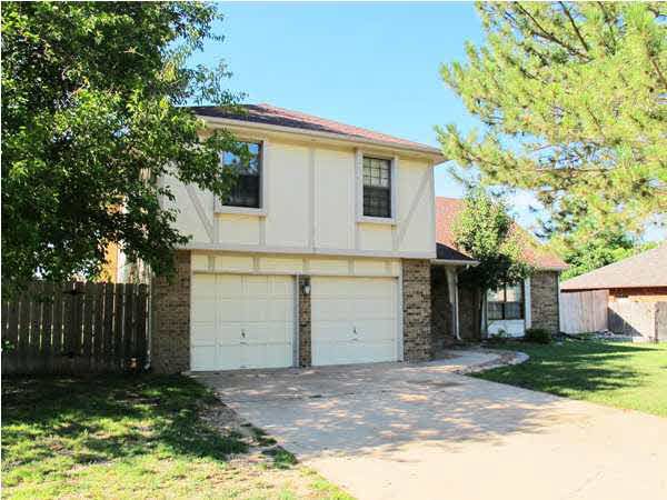 14216 E Timber Lake Rd, Wichita, KS 67230