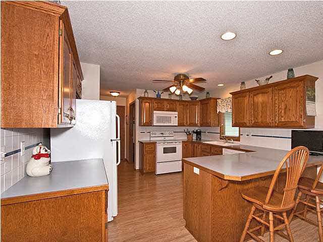 1548 E Quail Ct, Derby, KS 67037
