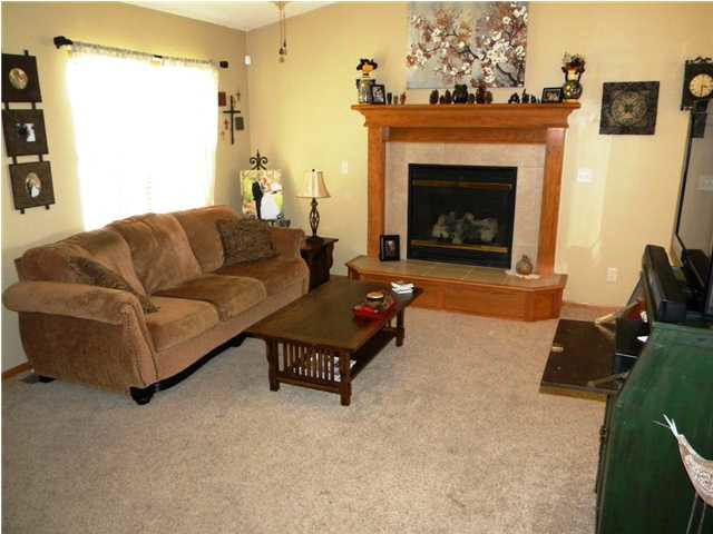 1722 N Pear Tree Ct, Andover, KS 67002