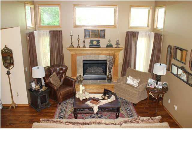 901 N Mccaskey Ct, Rose Hill, KS 67133
