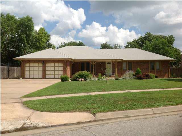 9124 W 17th, Wichita, KS 67212