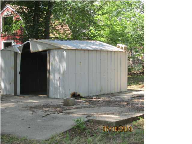 627 N Atchison, El Dorado, KS 67042